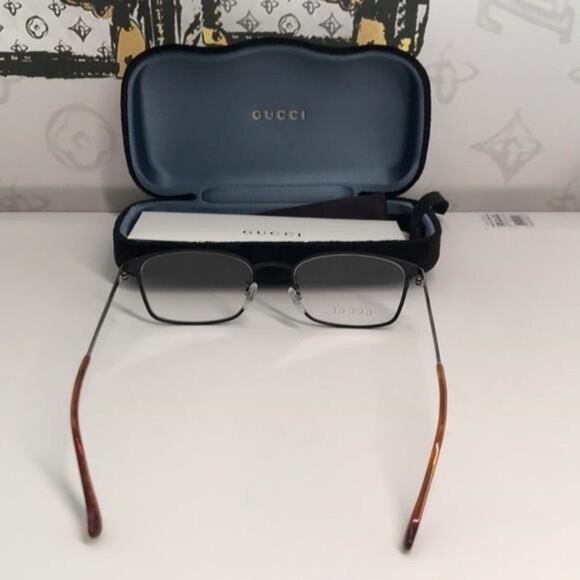 New Authentic Gucci GG0579OK 001 Eyeglasses – Classic Black Frame - Picture 9 of 13